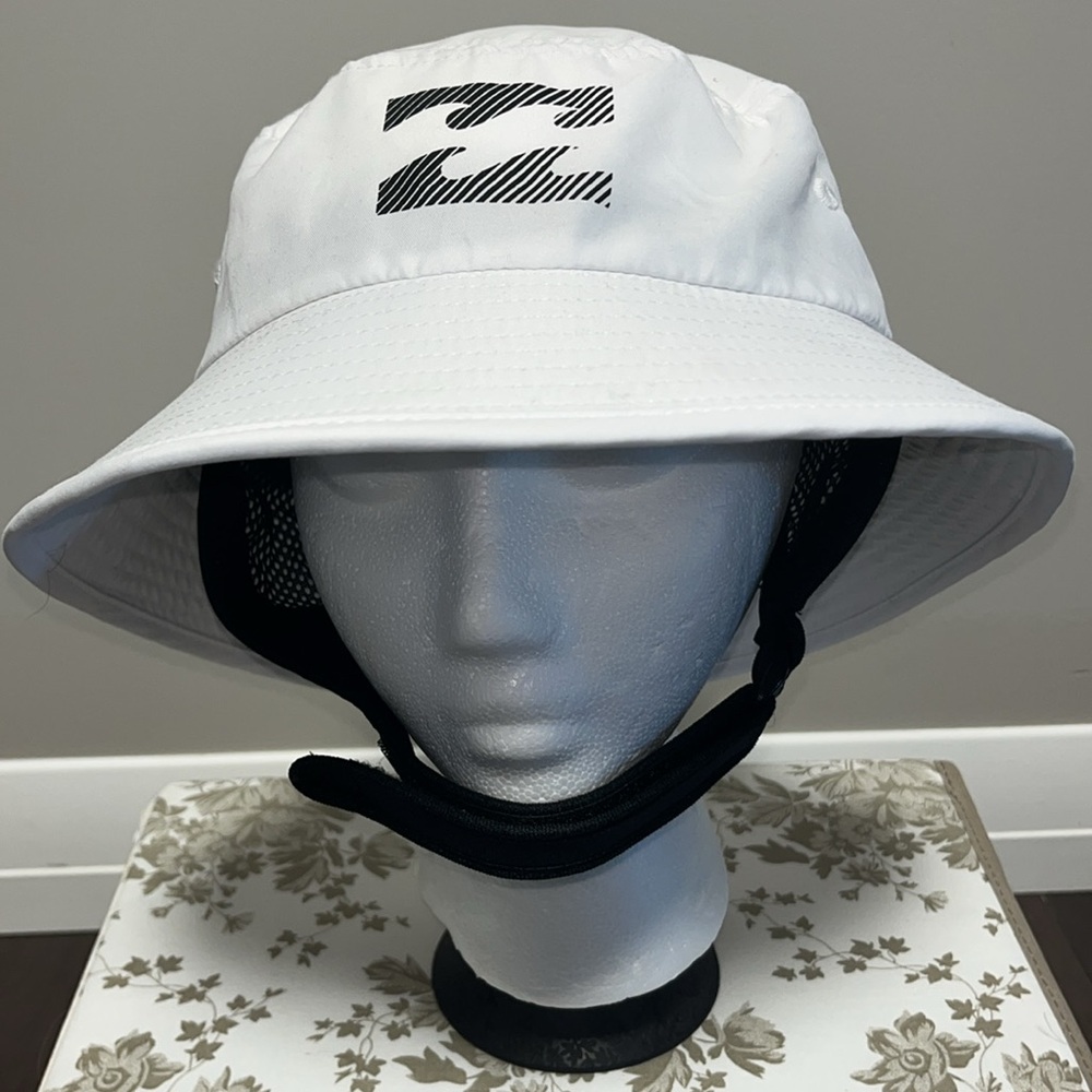 Billabong sun bucket hat